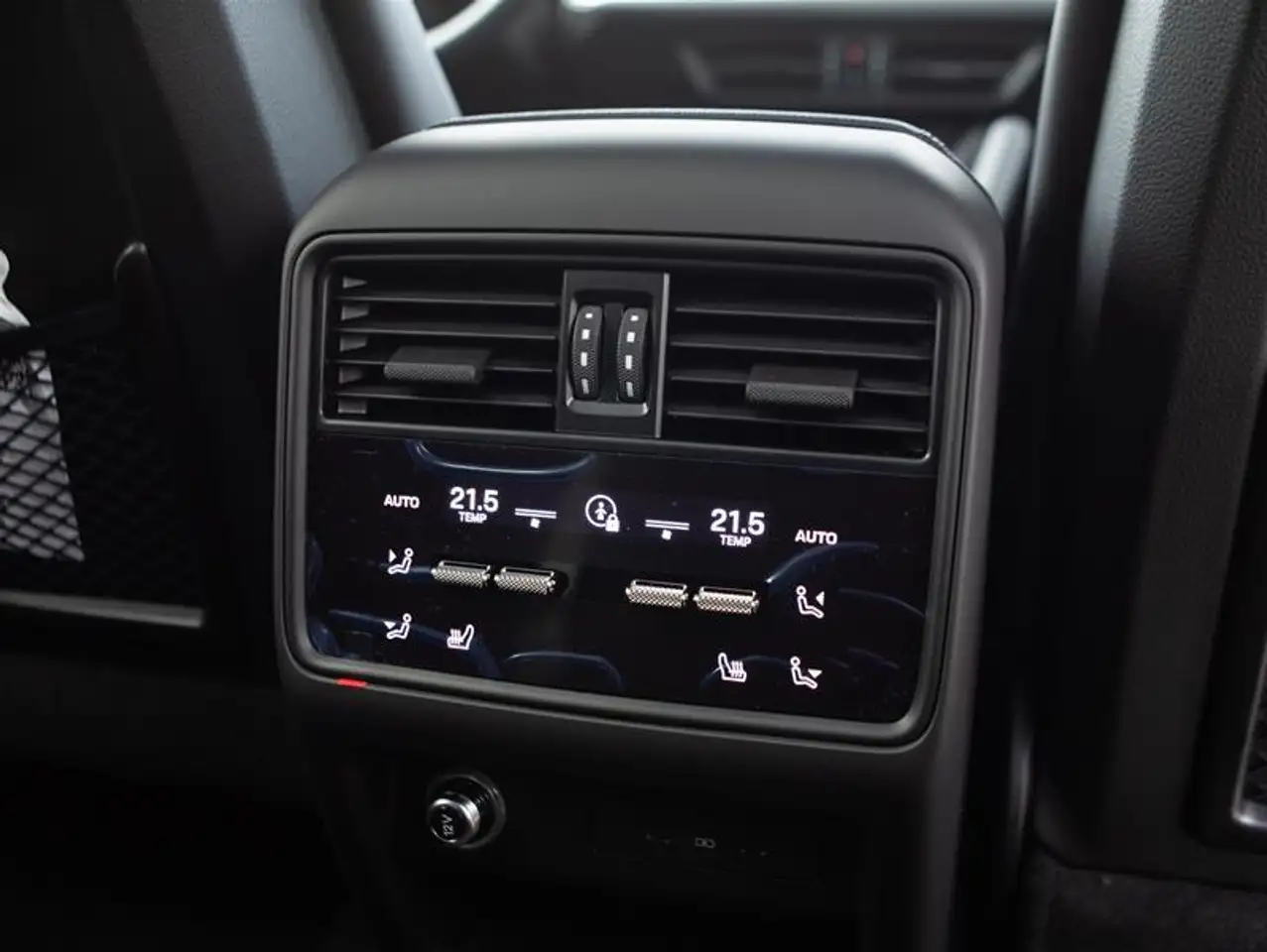 Porsche Cayenne снимка Porsche Cayenne
