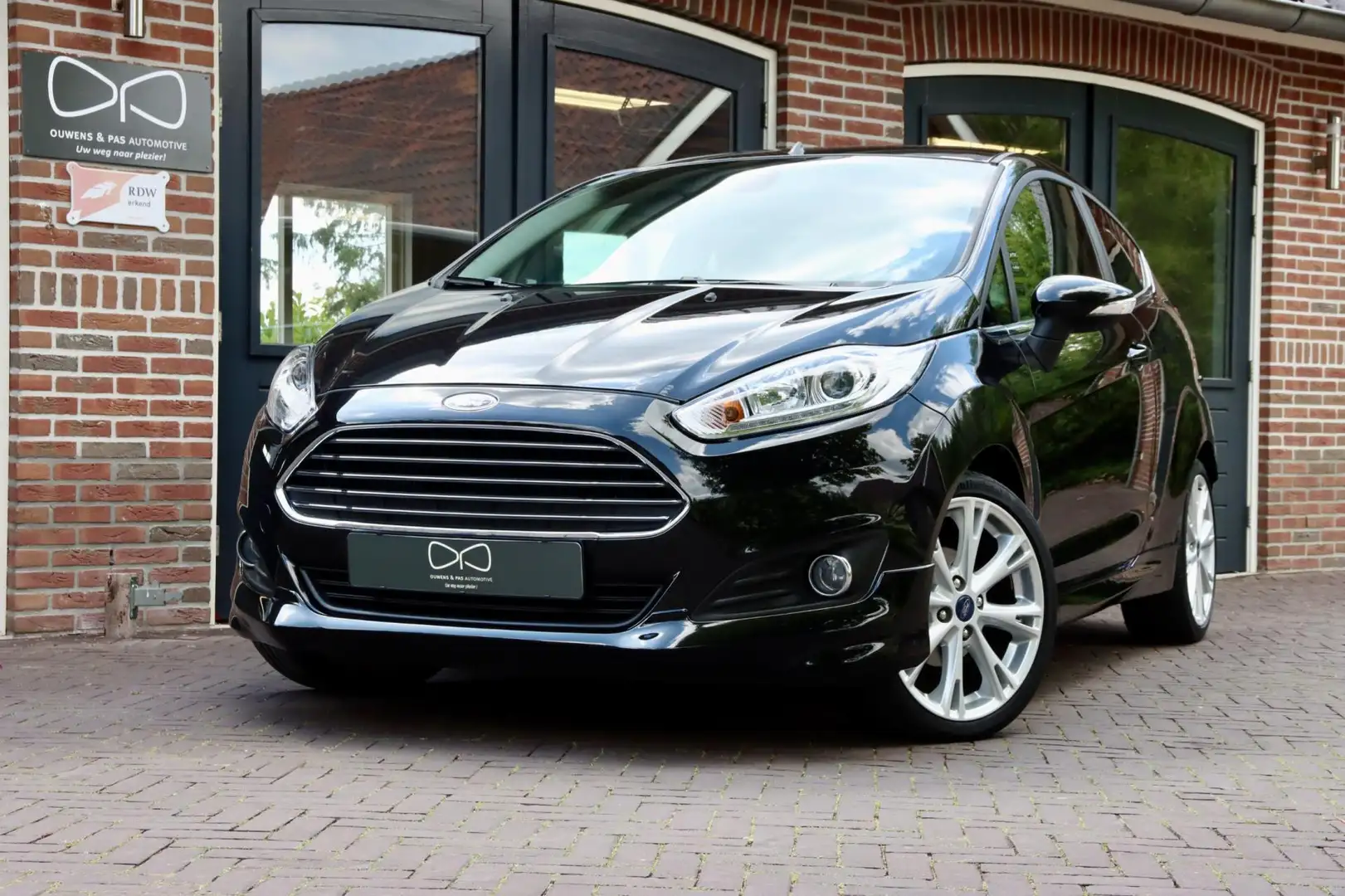 Ford Fiesta 1.0 EcoBoost Sport | NAVIGATIE | CLIMATE CONTROL | Noir - 1