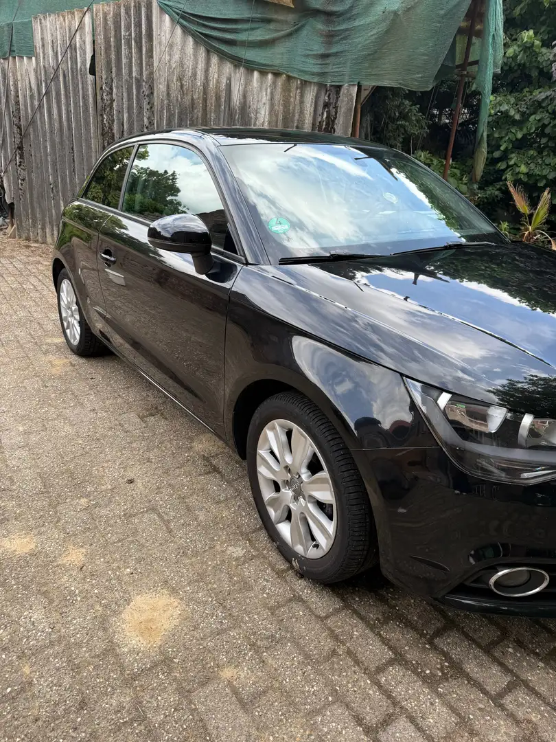 Audi A1 A1 1.2 TFSI Ambition Pro line business Zwart - 2