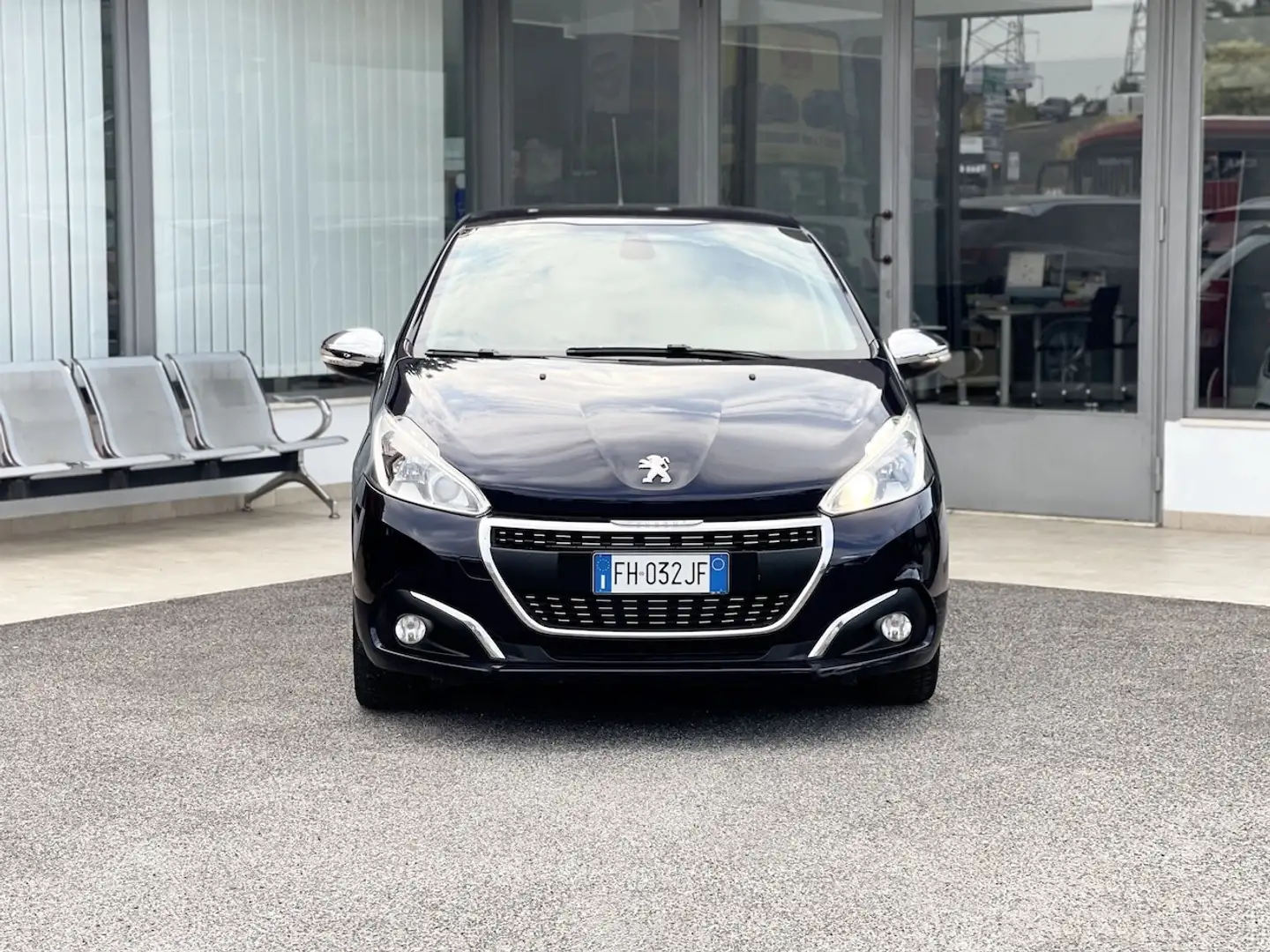 Peugeot 208 1.2 Benzina 82CV E6 Neo. - 2017 Bleu - 2