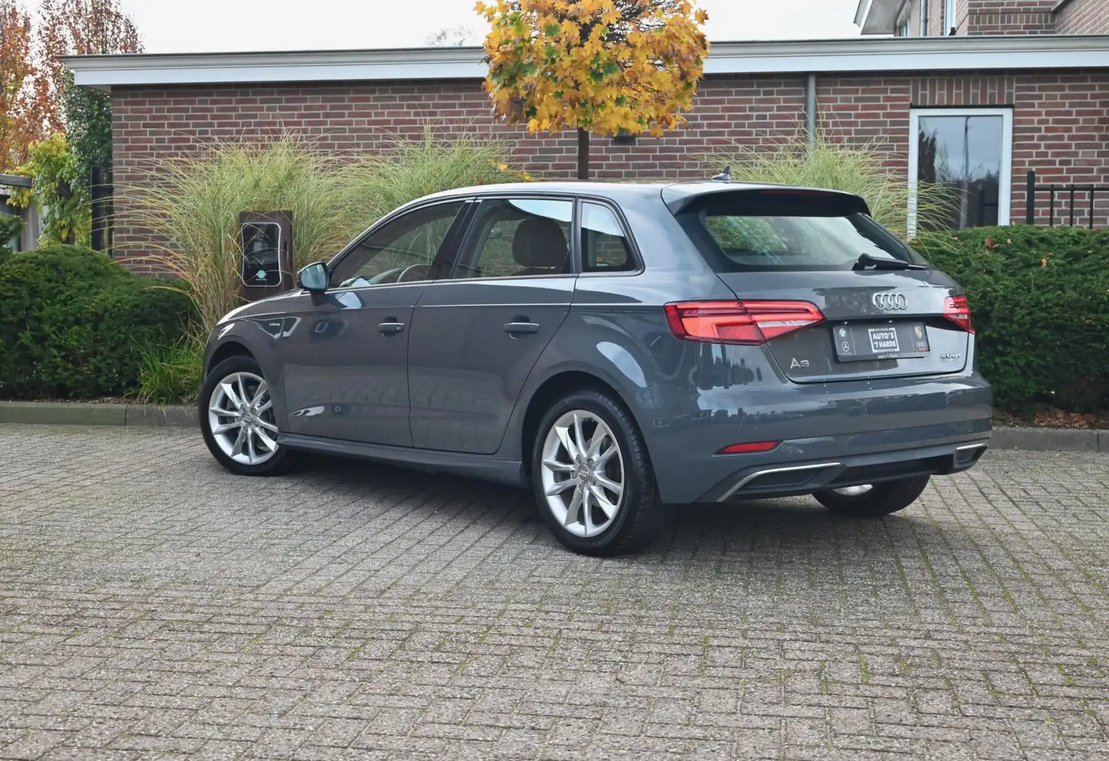 Audi A3 Sportback 1.4 e-tron Sport 204 PK Virtual Cockpit Gris - 2