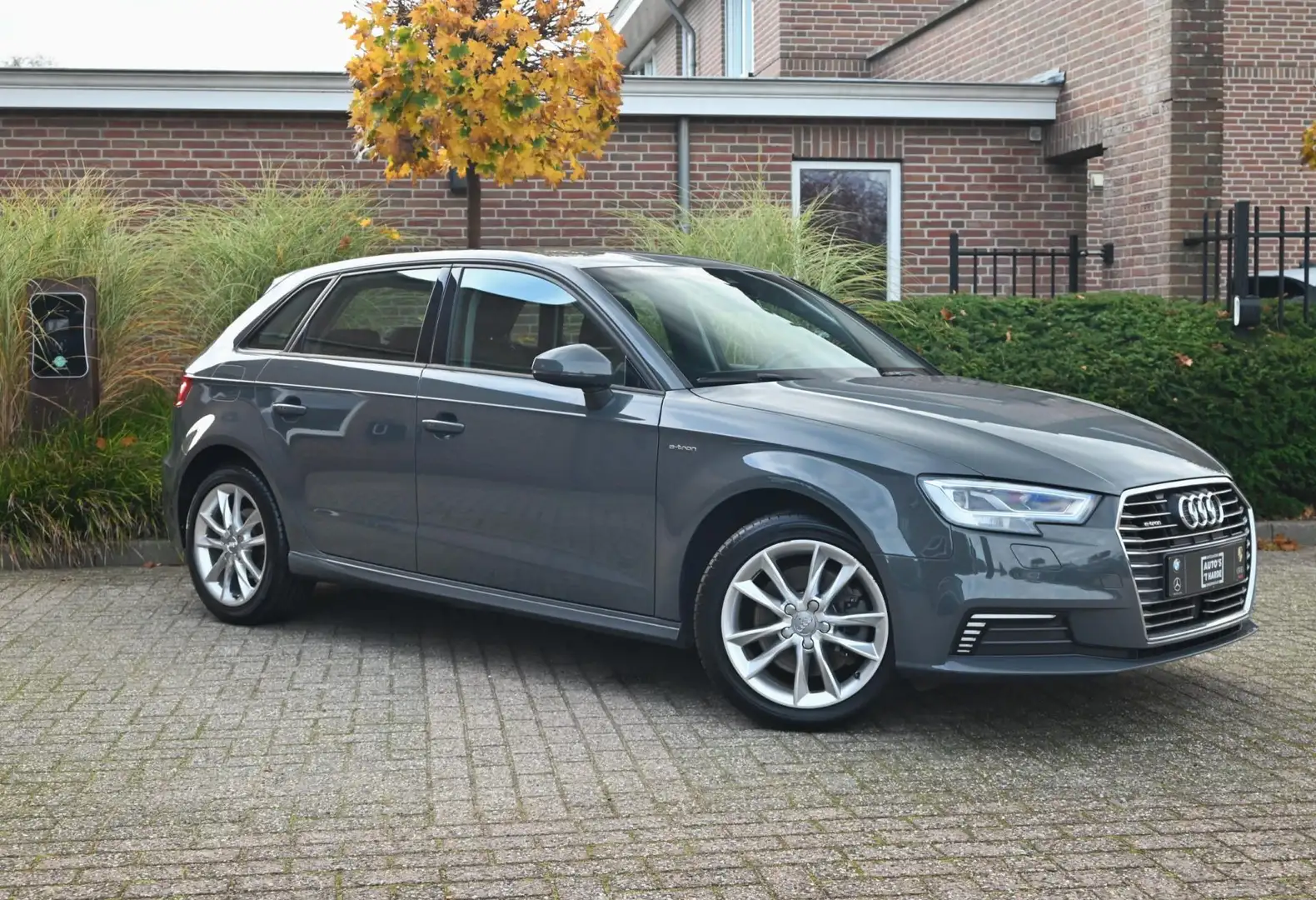 Audi A3 Sportback 1.4 e-tron Sport 204 PK Virtual Cockpit Gris - 1