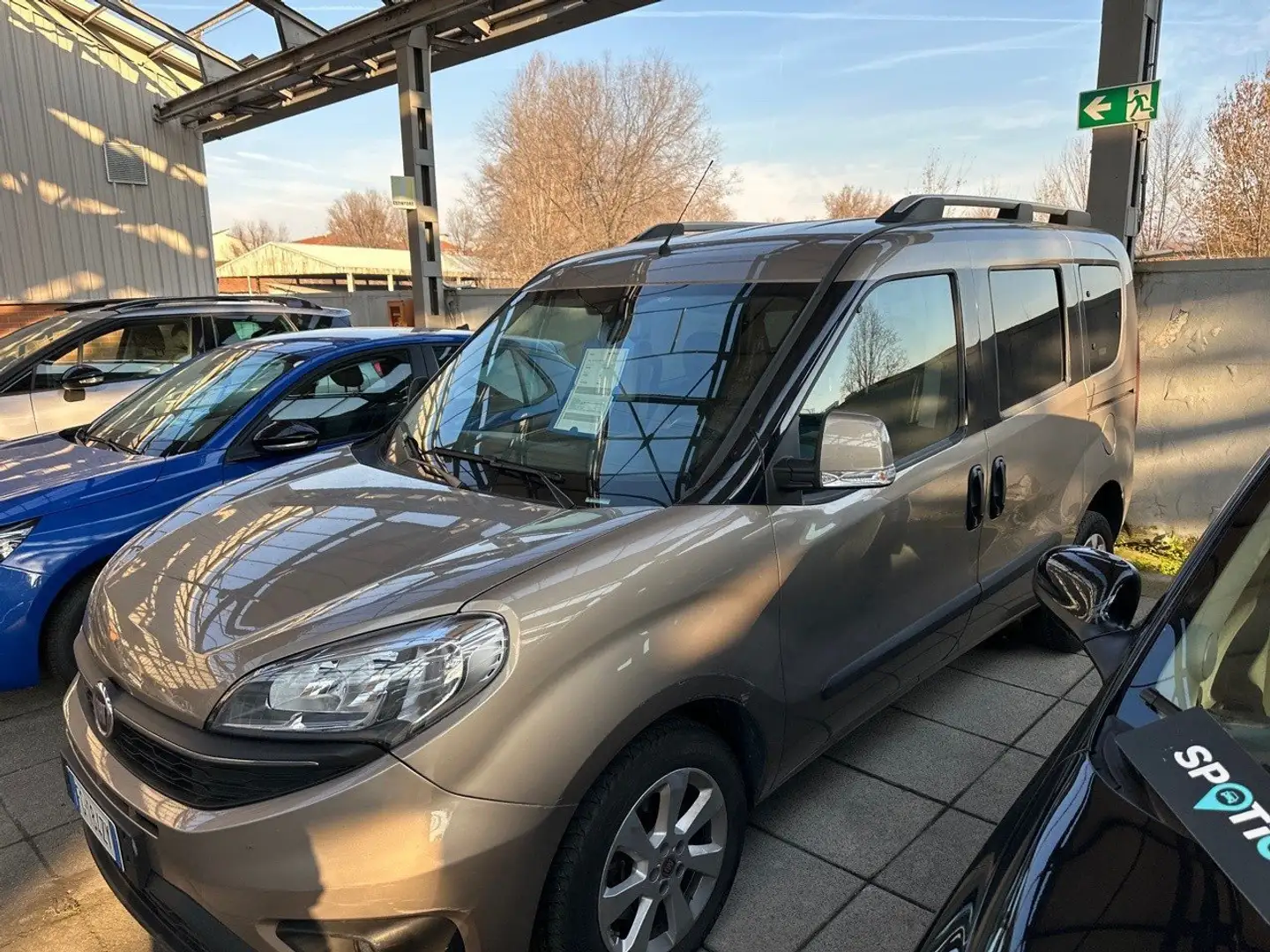 Fiat Doblo 1.6 Mjt 16v 120cv EASY Beige - 2