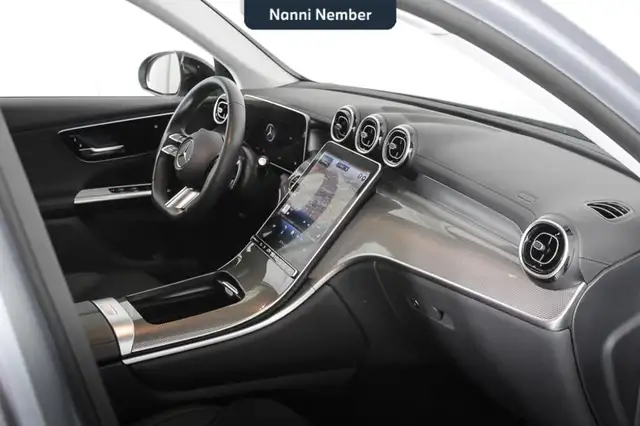 Mercedes-Benz GLC view 8