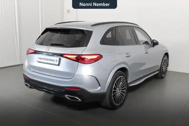 Mercedes-Benz GLC view 3
