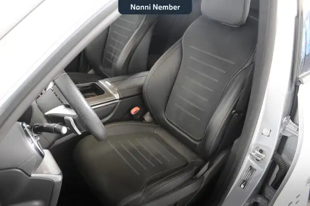 Mercedes-Benz GLC view 13