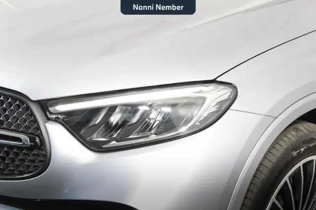 Mercedes-Benz GLC view 5