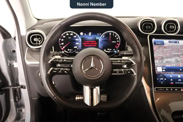Mercedes-Benz GLC view 17