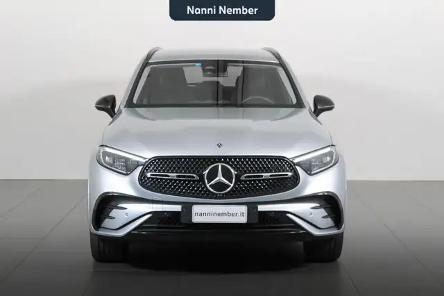 Mercedes-Benz GLC view 2