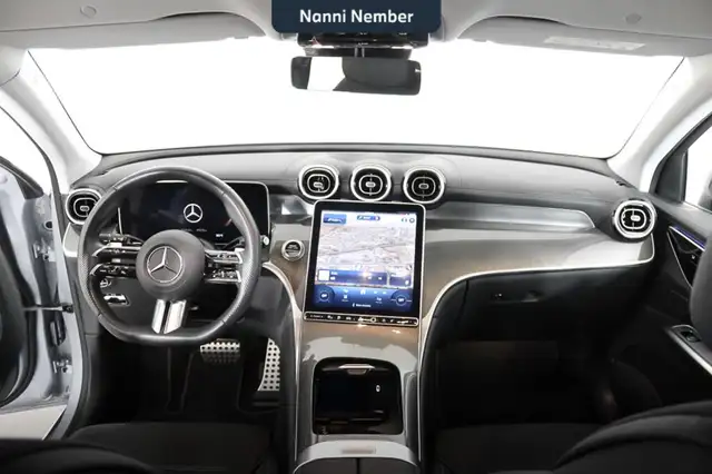 Mercedes-Benz GLC view 10