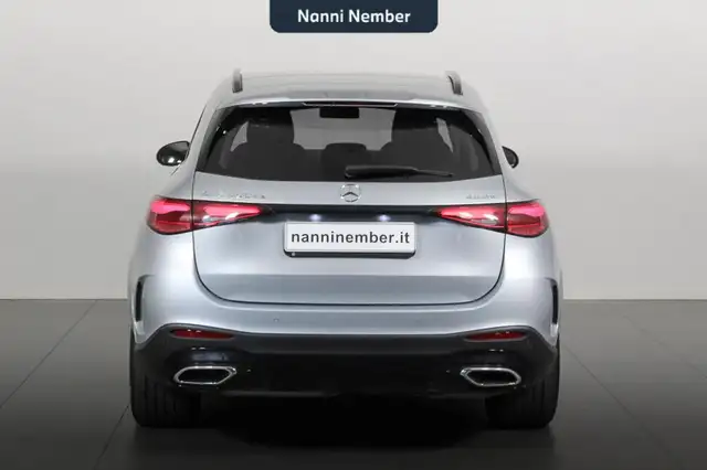 Mercedes-Benz GLC view 4