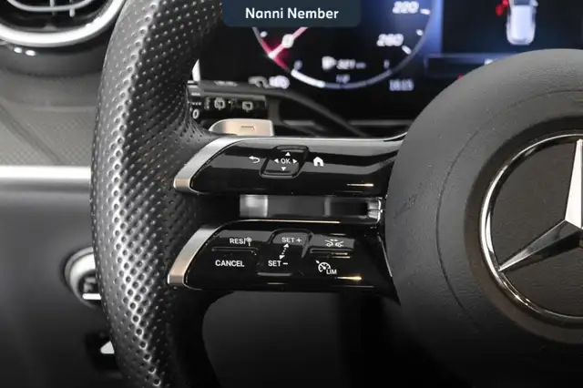 Mercedes-Benz GLC view 18