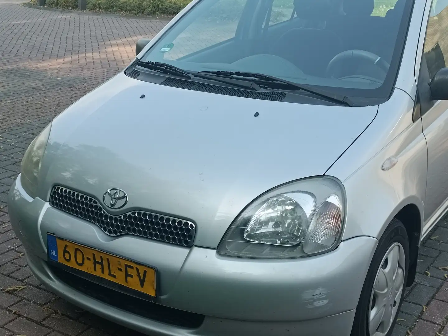 Toyota Yaris Yaris 1.3-16V VVT-i Sol Silber - 1