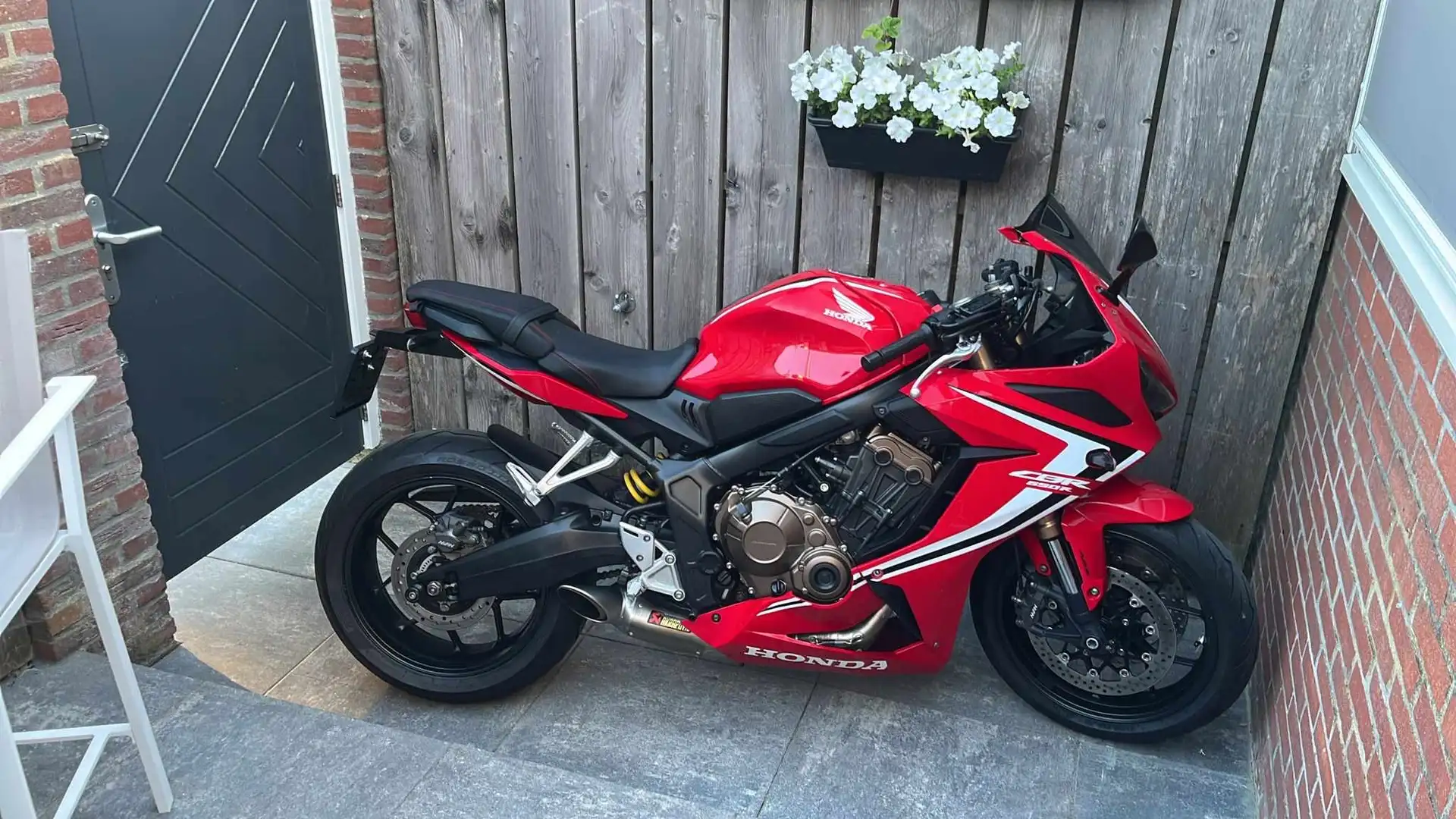 Honda CBR 650 Honda CBR 650R Rood - 2