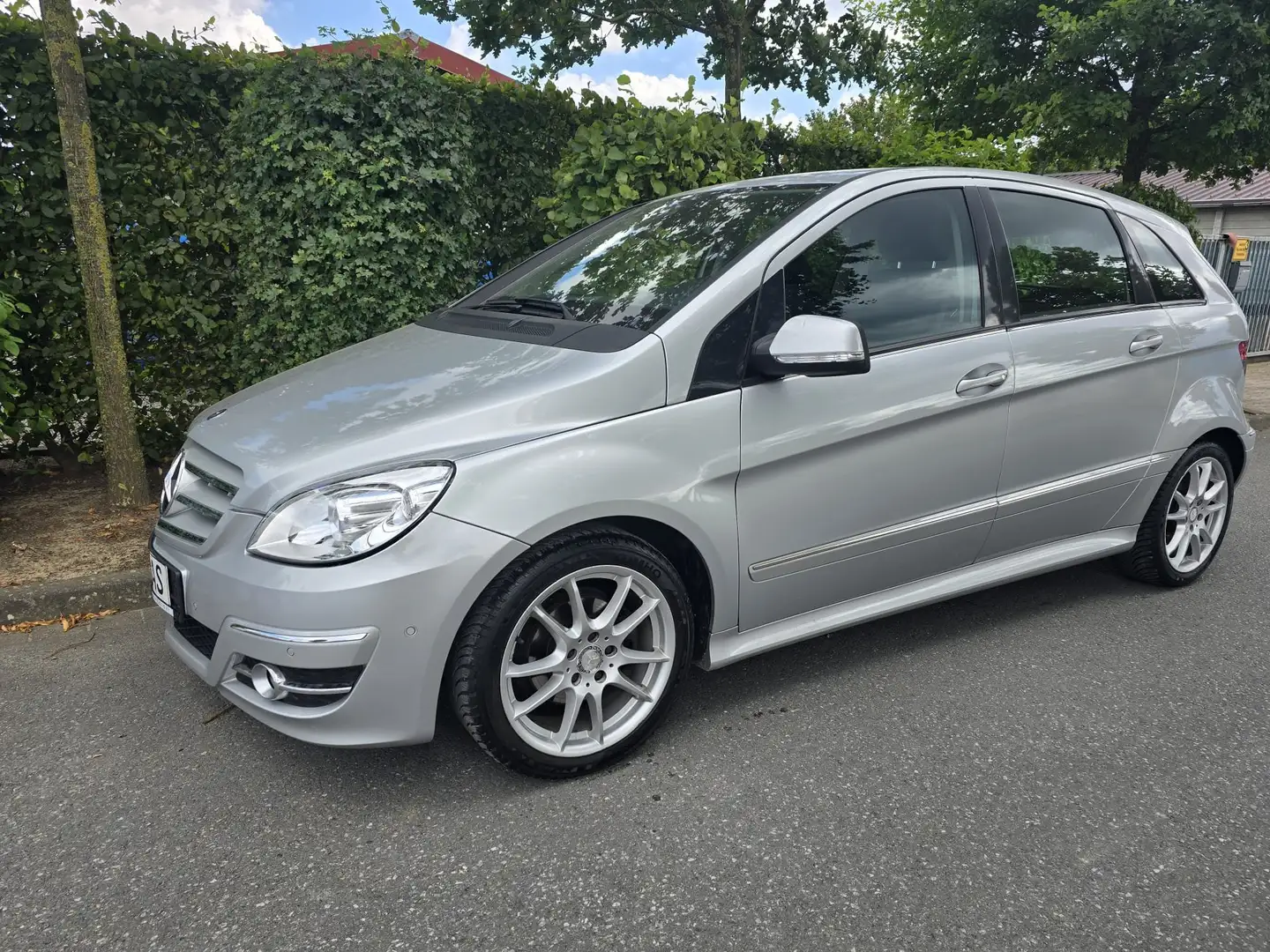 Mercedes-Benz B 150 Silber - 1