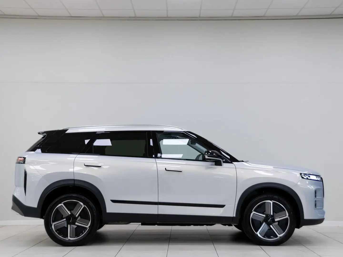 Jaecoo J7 Select 1.6 TGDI 108kW (145CV) FWD Plateado - 2