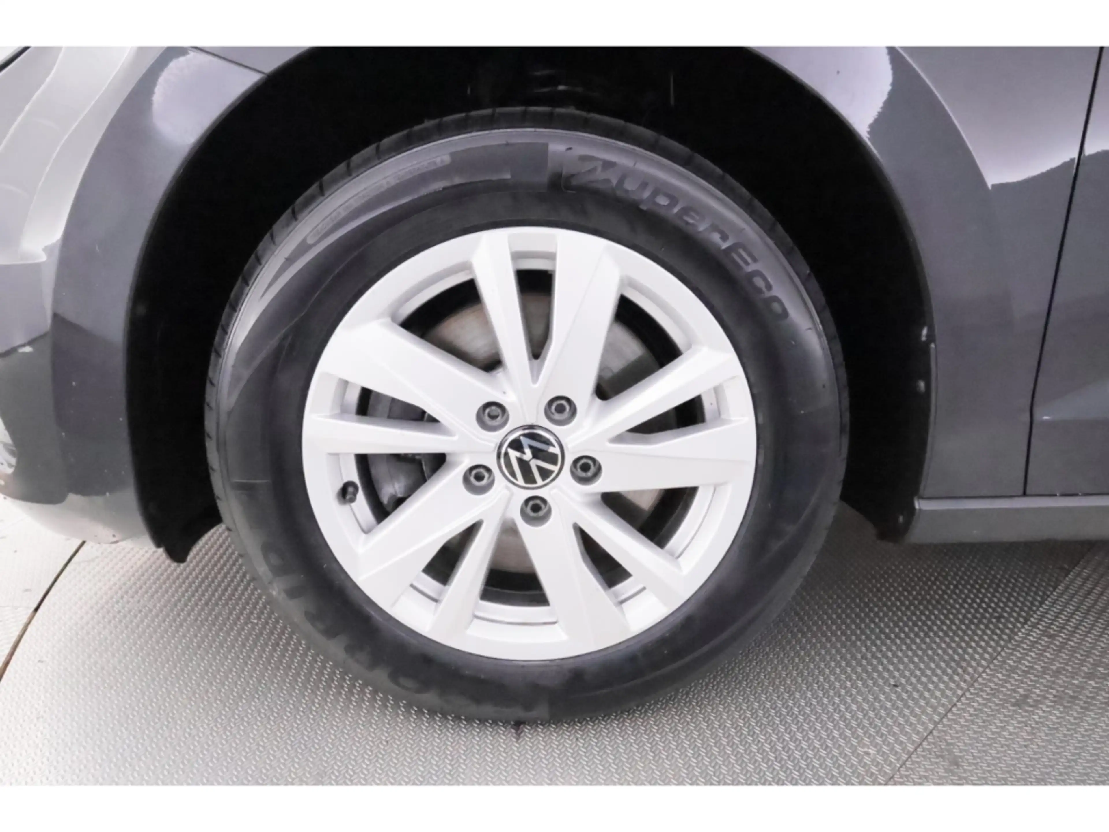 Volkswagen Touran 1.5TSI DSG Comfortline+NAVI+TEMPO+PDC+SHZ — photo 14