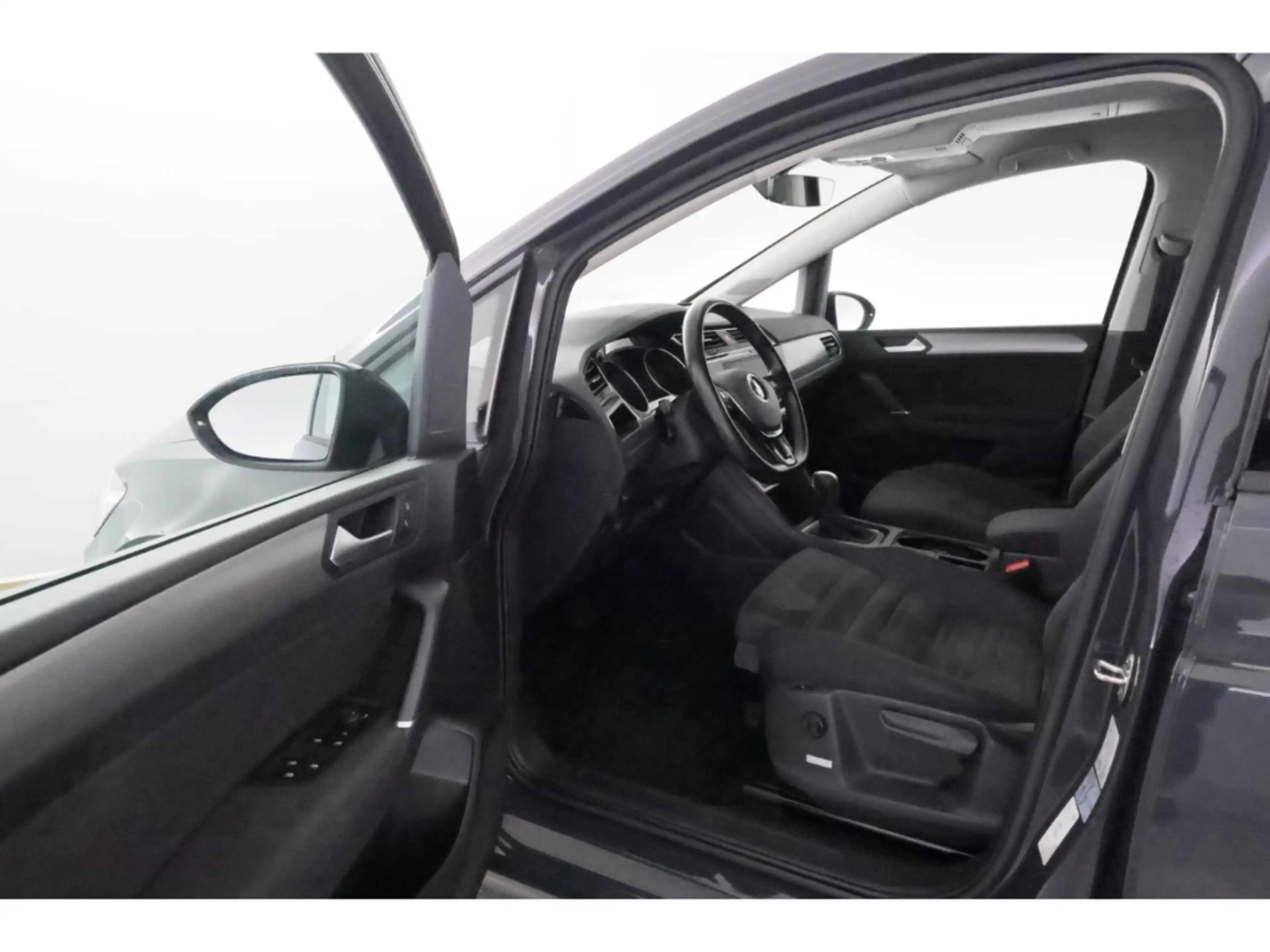 Volkswagen Touran 1.5TSI DSG Comfortline+NAVI+TEMPO+PDC+SHZ — photo 16