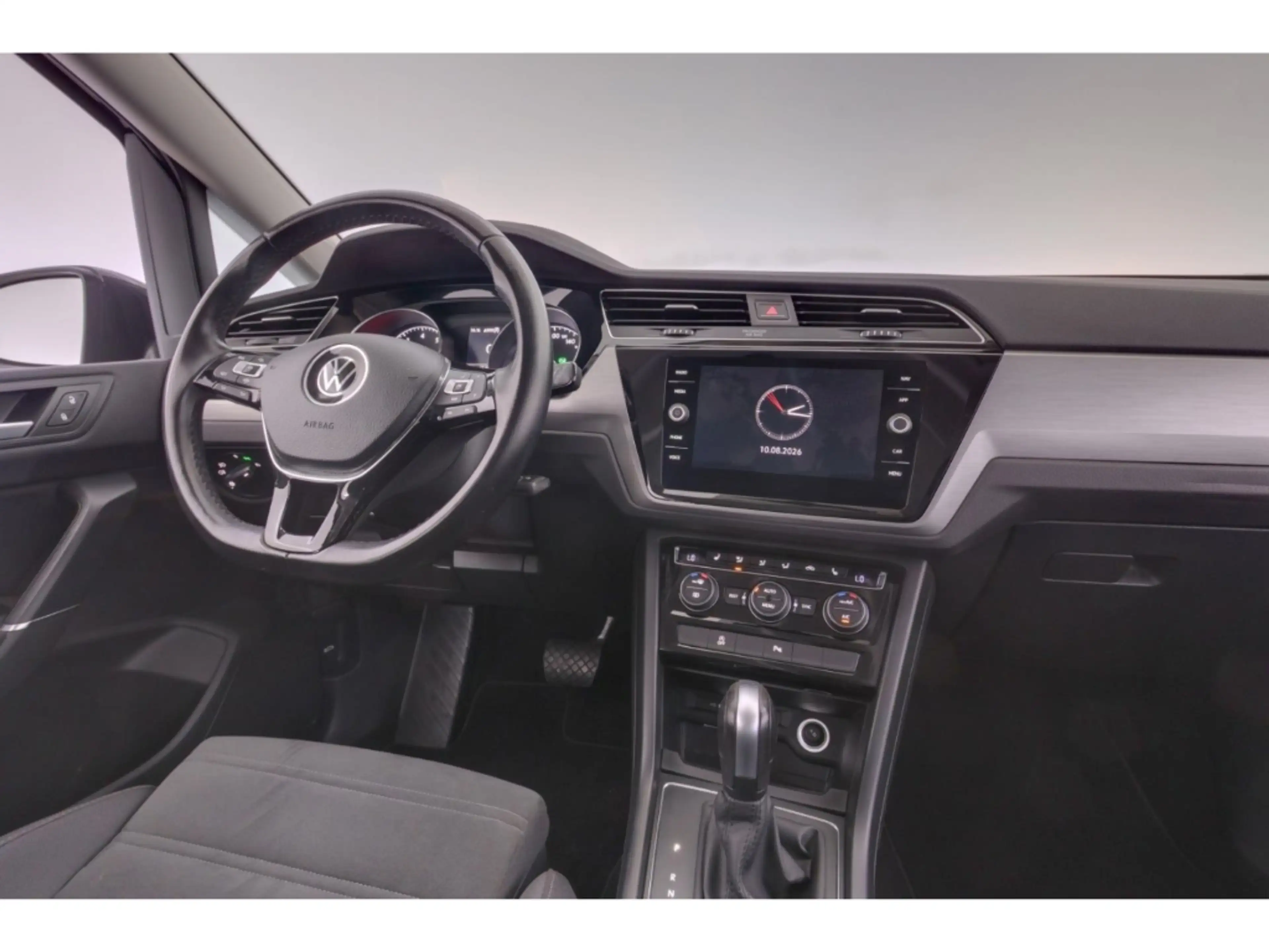Volkswagen Touran 1.5TSI DSG Comfortline+NAVI+TEMPO+PDC+SHZ — photo 12