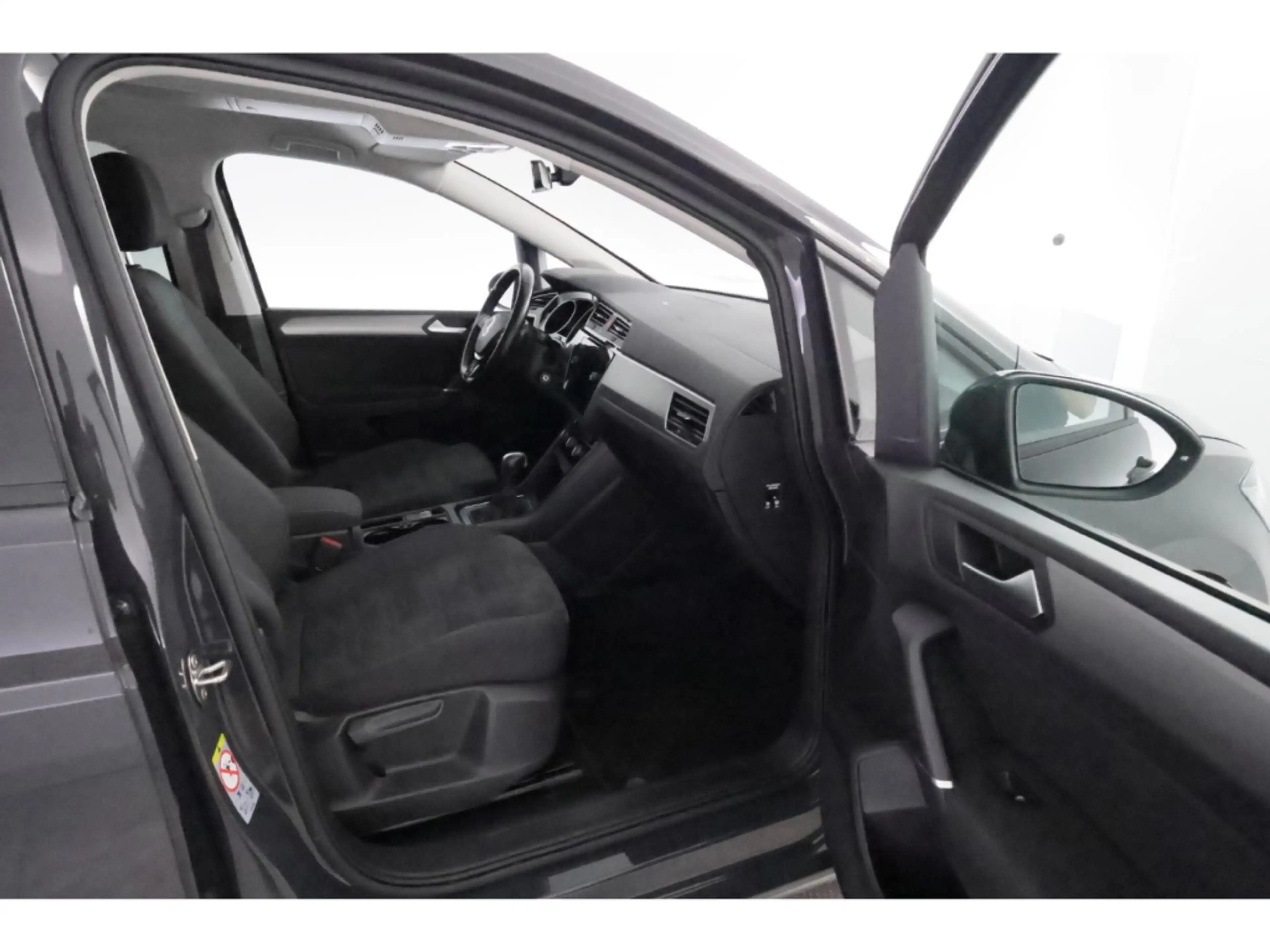 Volkswagen Touran 1.5TSI DSG Comfortline+NAVI+TEMPO+PDC+SHZ — photo 20