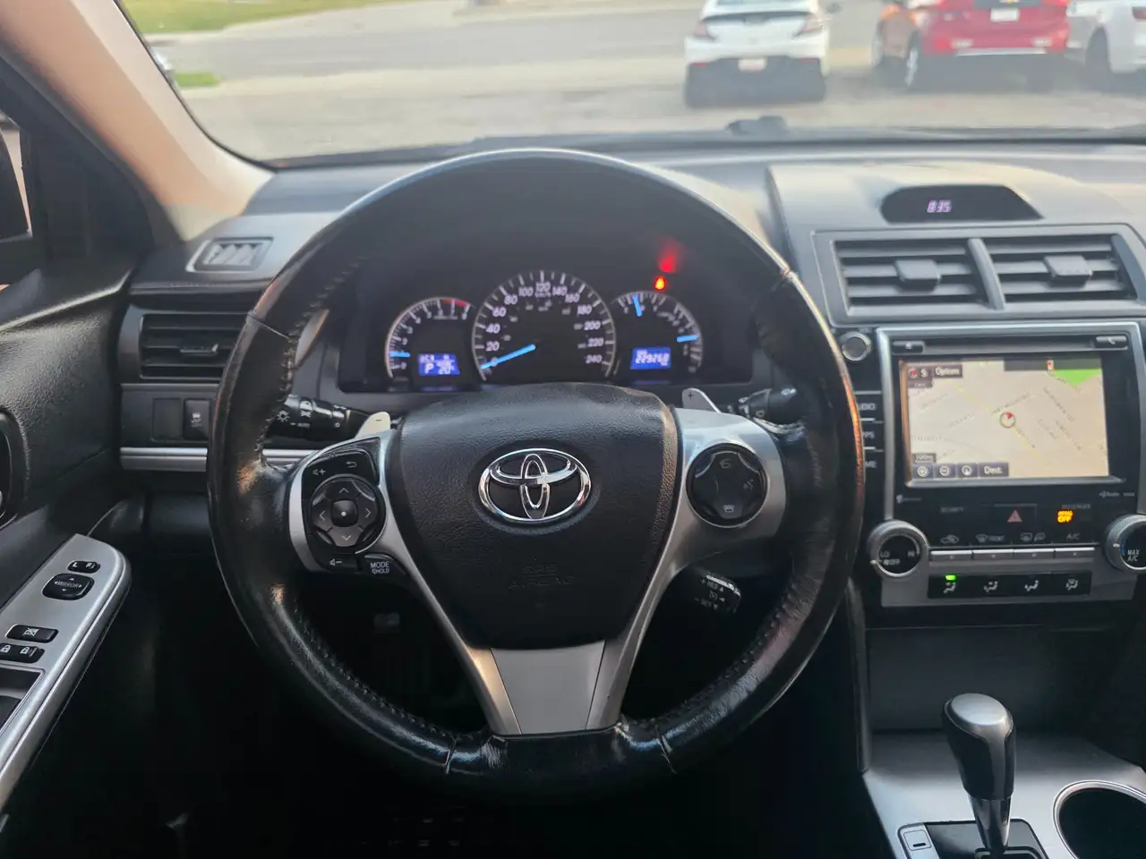 Toyota Camry снимка Toyota Camry