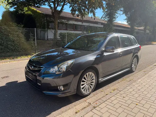 Subaru Legacy Kombi/ Outback 2.5i S AWD Tüv Neu.