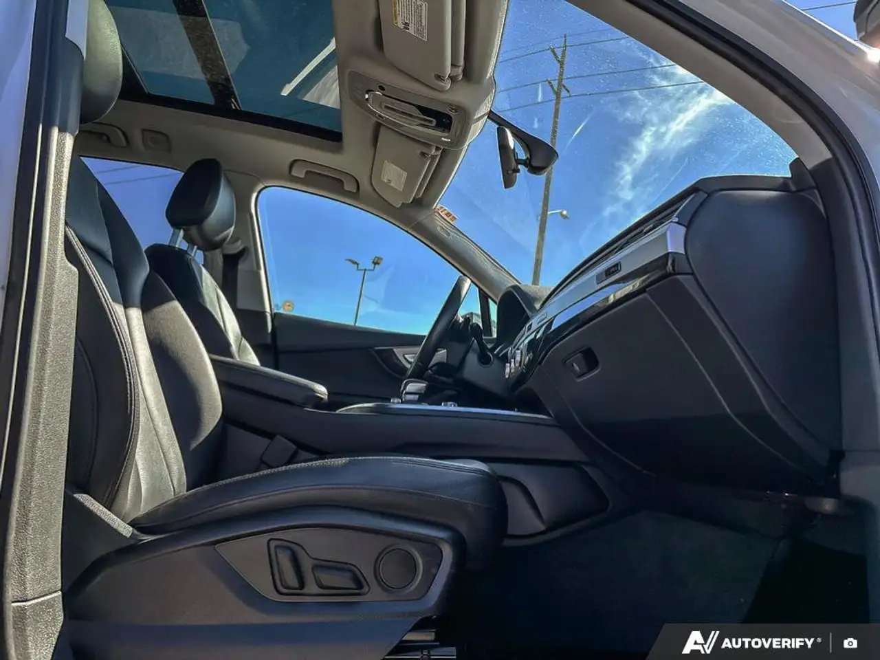 Audi Q7 снимка Audi Q7