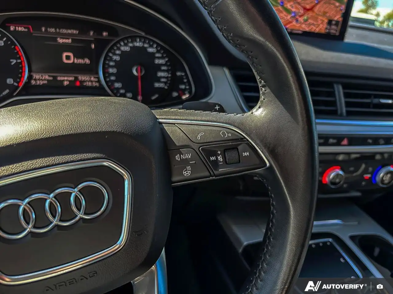 Audi Q7 снимка Audi Q7