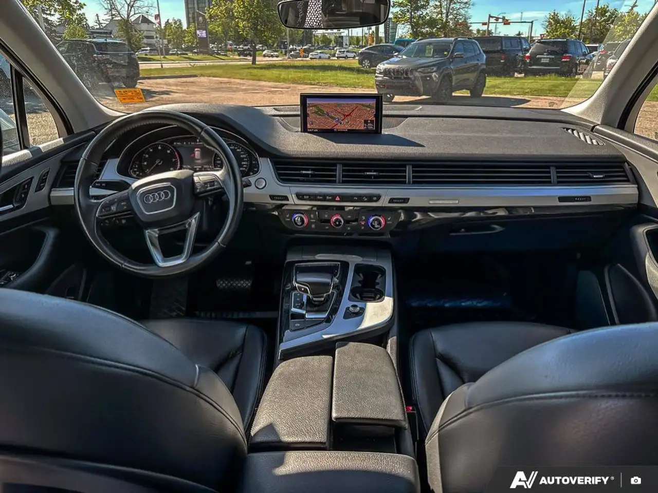 Audi Q7 снимка Audi Q7