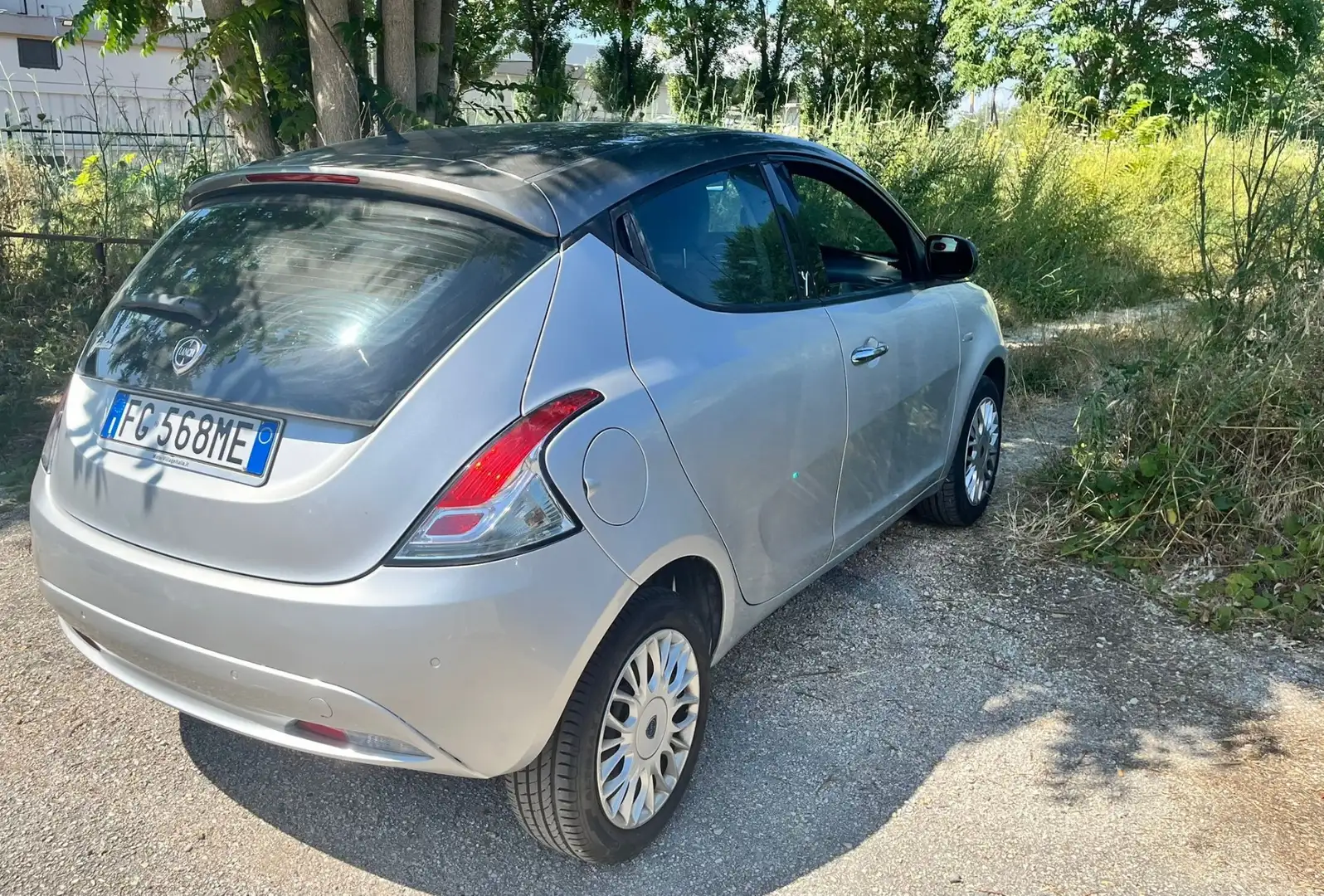 Lancia Ypsilon 1.2 Platinum 69cv my16 - 1