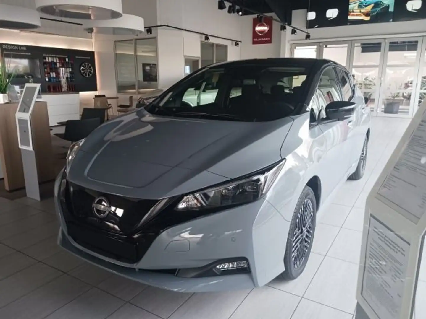 Nissan Leaf N-Connecta e+ 217PS N-Connecta LED Winterp. Gris - 2