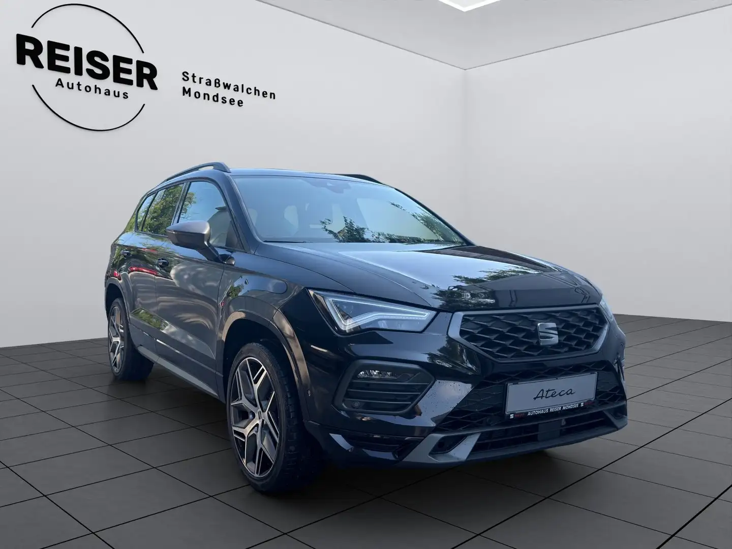 SEAT Ateca FR 1.5 TSI ACT DSG Schwarz - 2