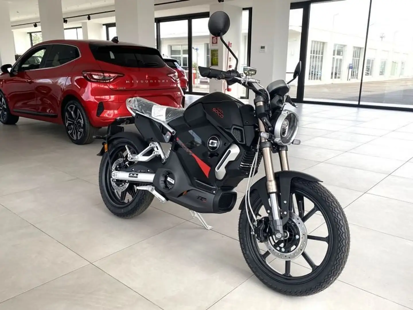 Super Soco TCMax LEGA Black Edition L3 3.9 KW equivalente 125cc - 2