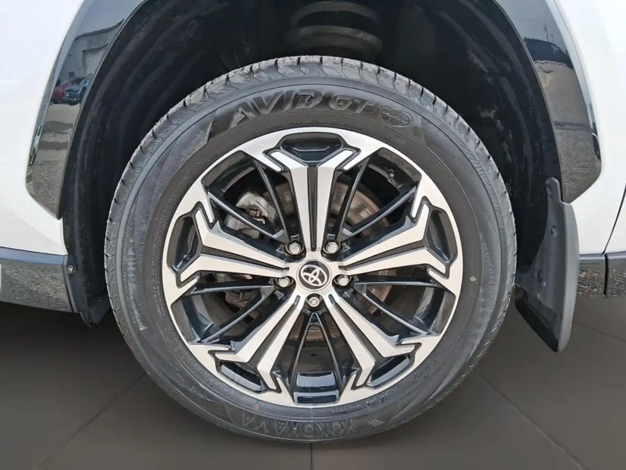 Toyota RAV 4 снимка Toyota RAV 4