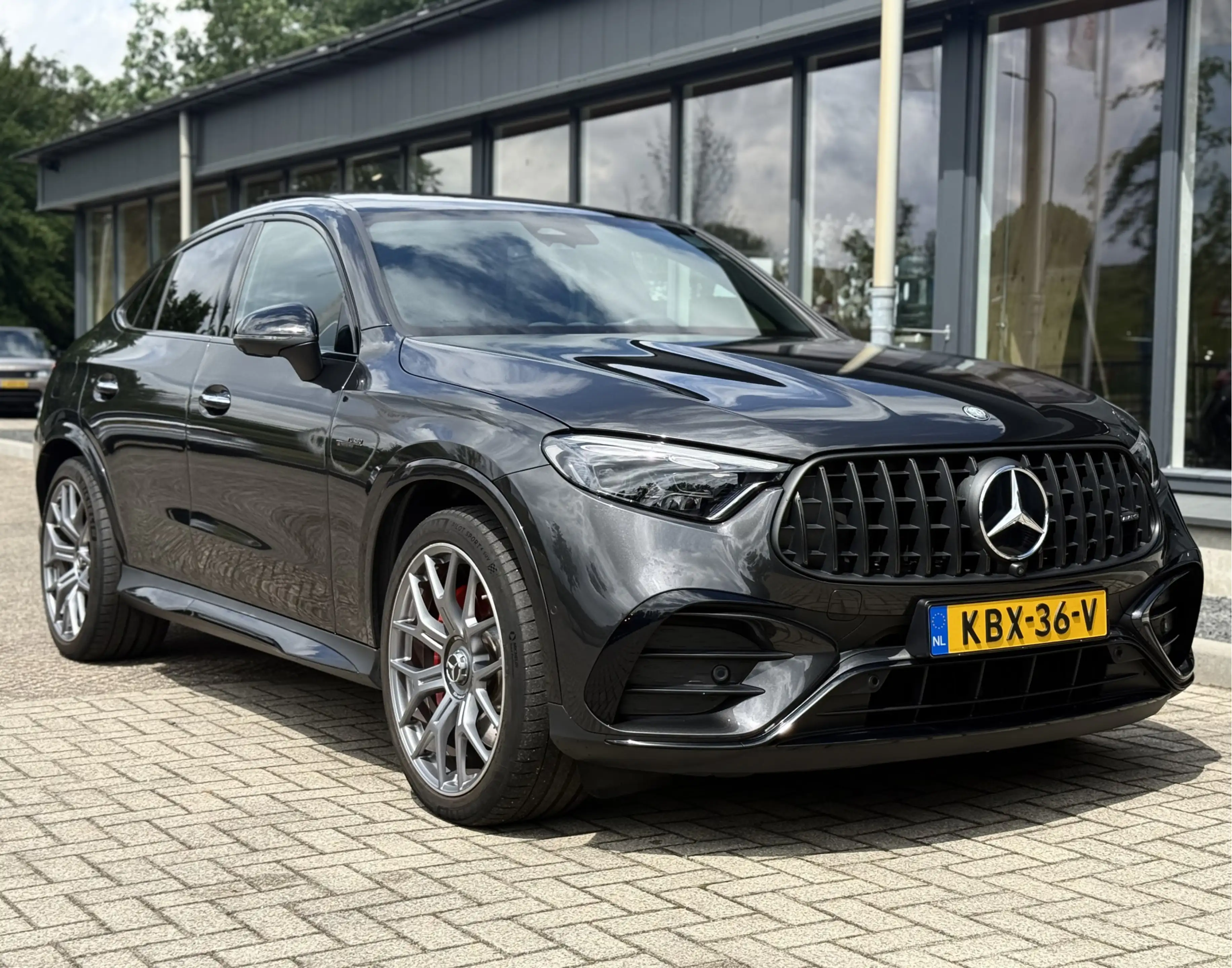 Mercedes-Benz GLC 63 AMG Coupé S E Performance Night Edition — photo 5