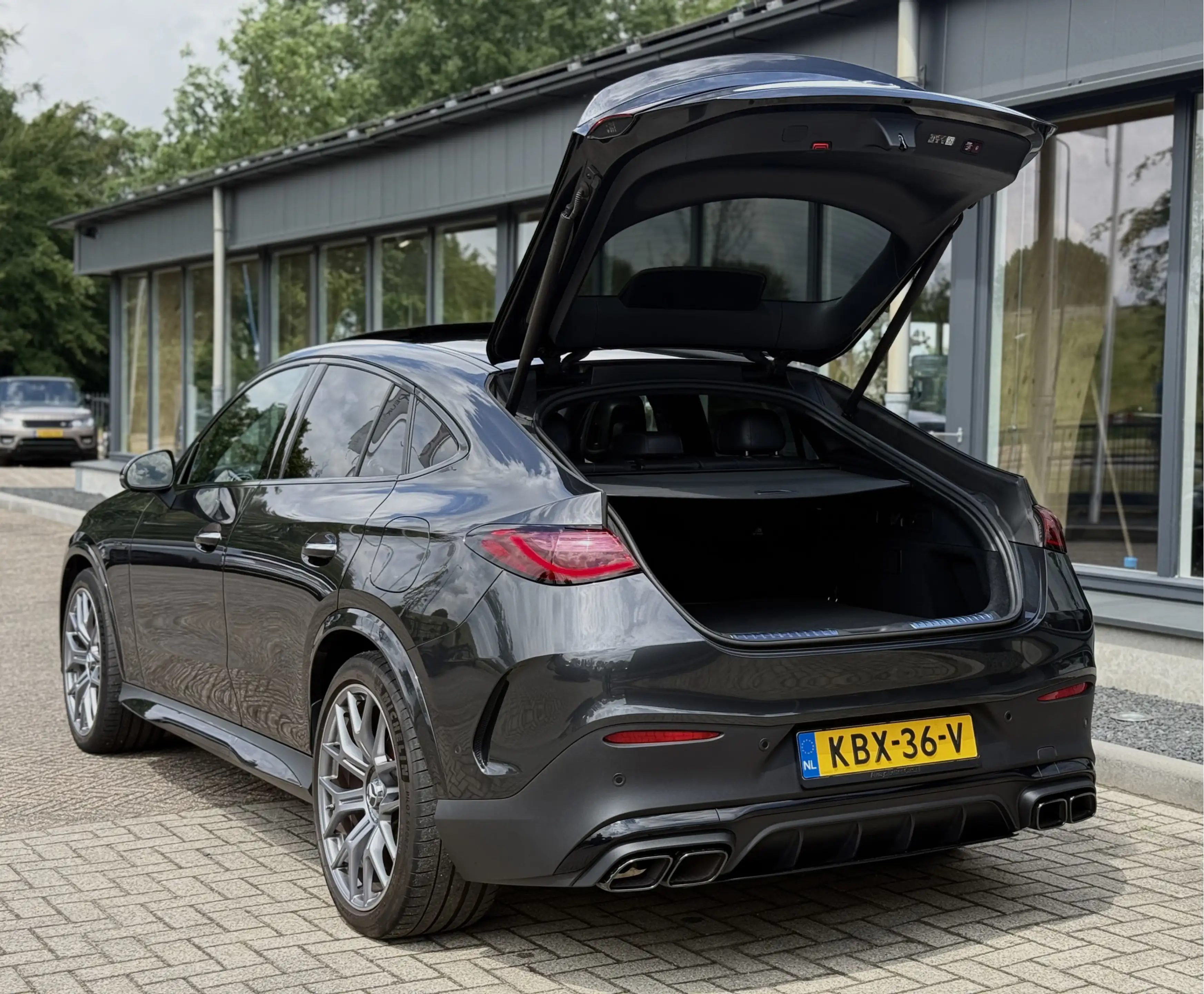 Mercedes-Benz GLC 63 AMG Coupé S E Performance Night Edition — photo 11