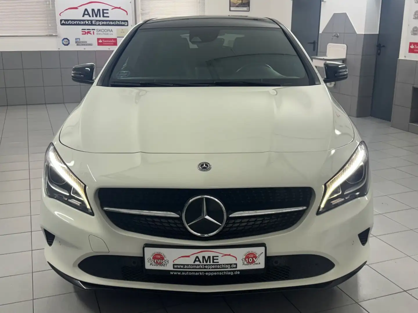 Mercedes-Benz CLA 220 *LED High Performance* Weiß - 2