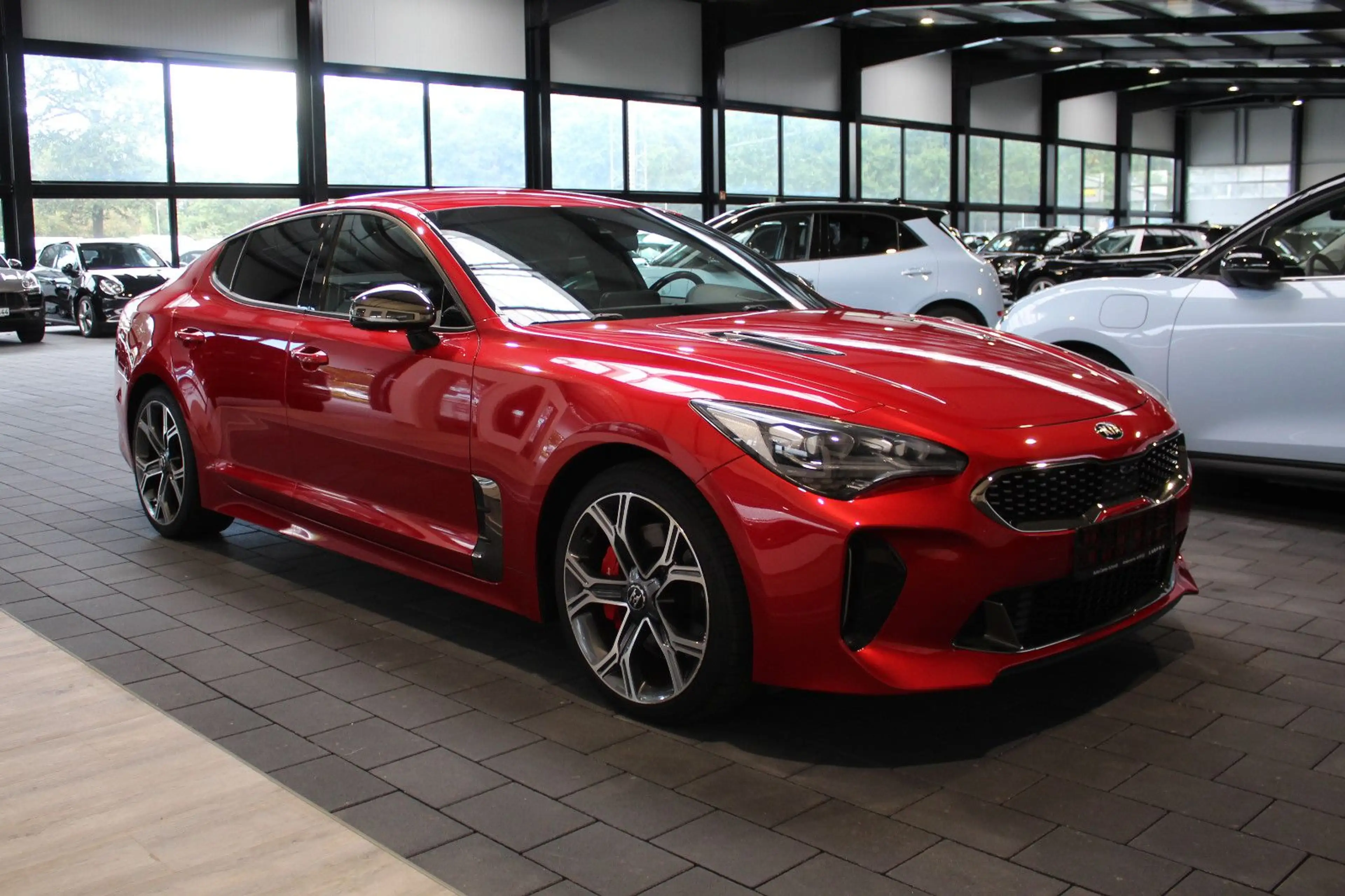 Kia Stinger GT 4WD — photo 3