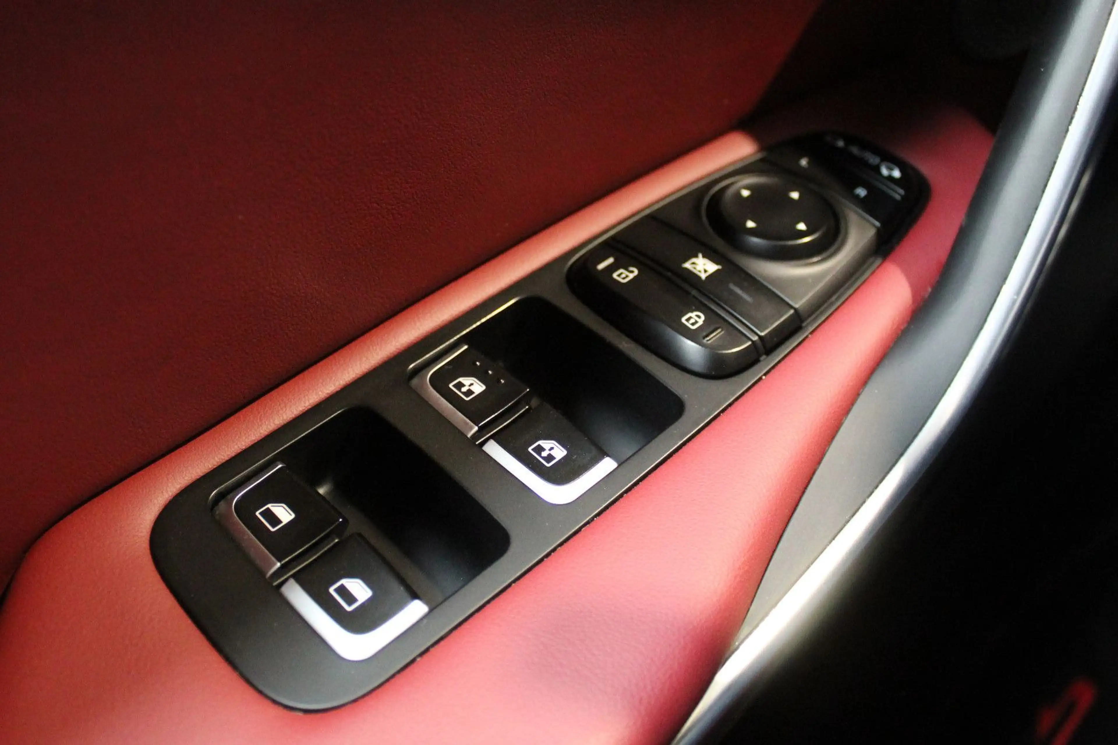Kia Stinger GT 4WD — photo 14