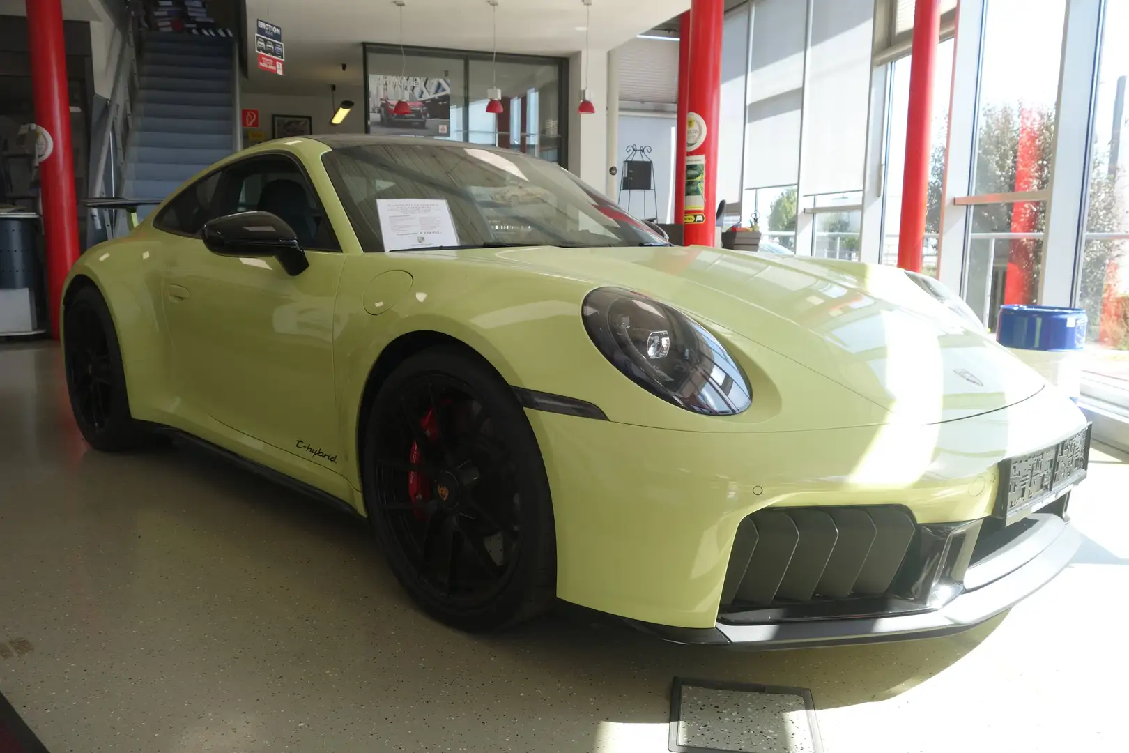 Porsche 911 911 Carrera GTS 3.6 T-Hybrid PDK*Matrix/SD/4Sitze* Gelb - 1