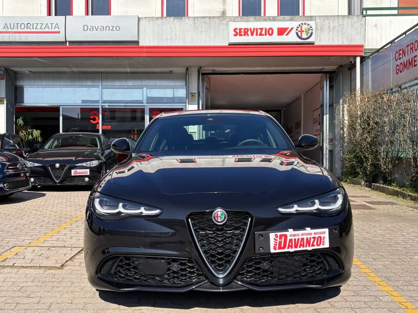 Alfa Romeo Giulia 2.0 Turbo 280 CV AT8 AWD Q4 Ti Nero - 2
