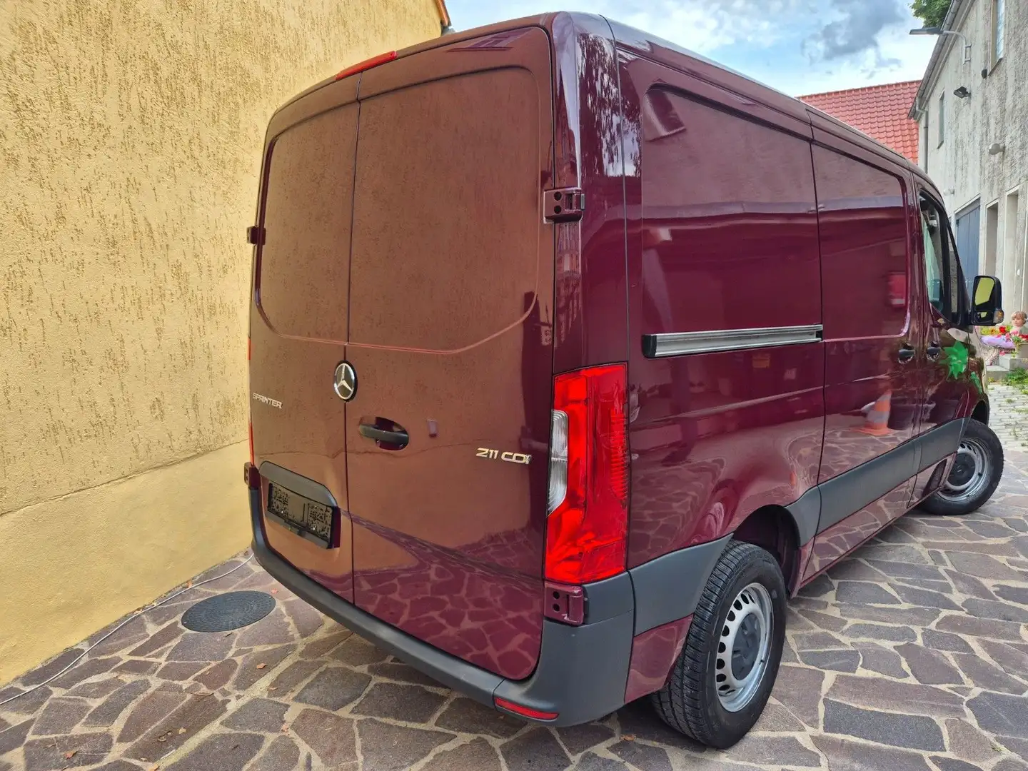 Mercedes-Benz Sprinter III Kasten FWD 211 Klima Kamera Red - 2