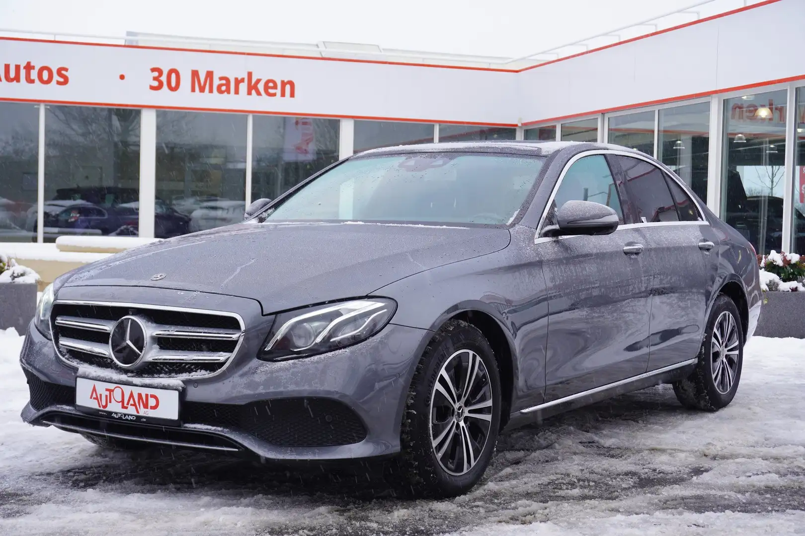 Mercedes-Benz E 250 E250 Avantgarde Panorama Head-Up AHK 360° Memory Gris - 2