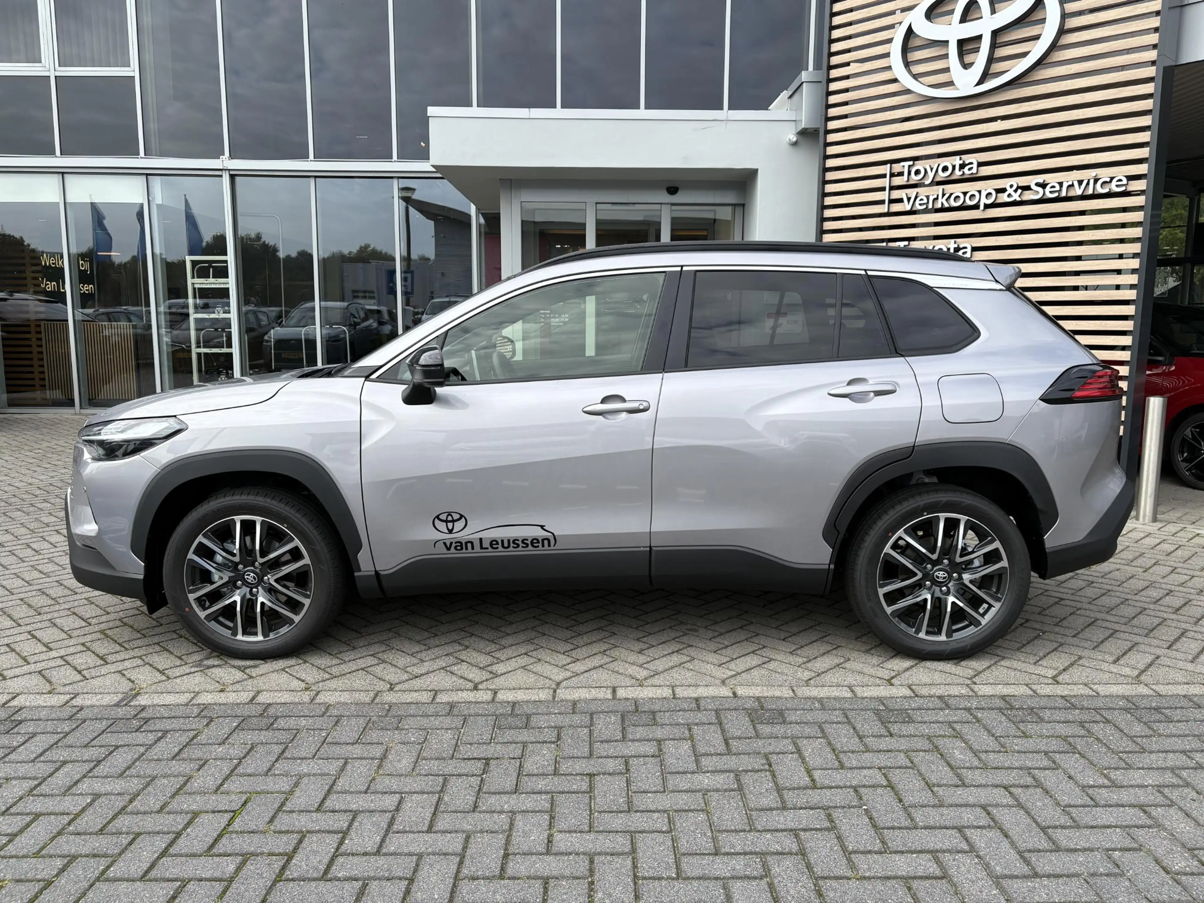 Toyota Corolla Cross Hybrid 140 Dynamic STOEL/STUURVERW 18'' LM-VELGEN — photo 4