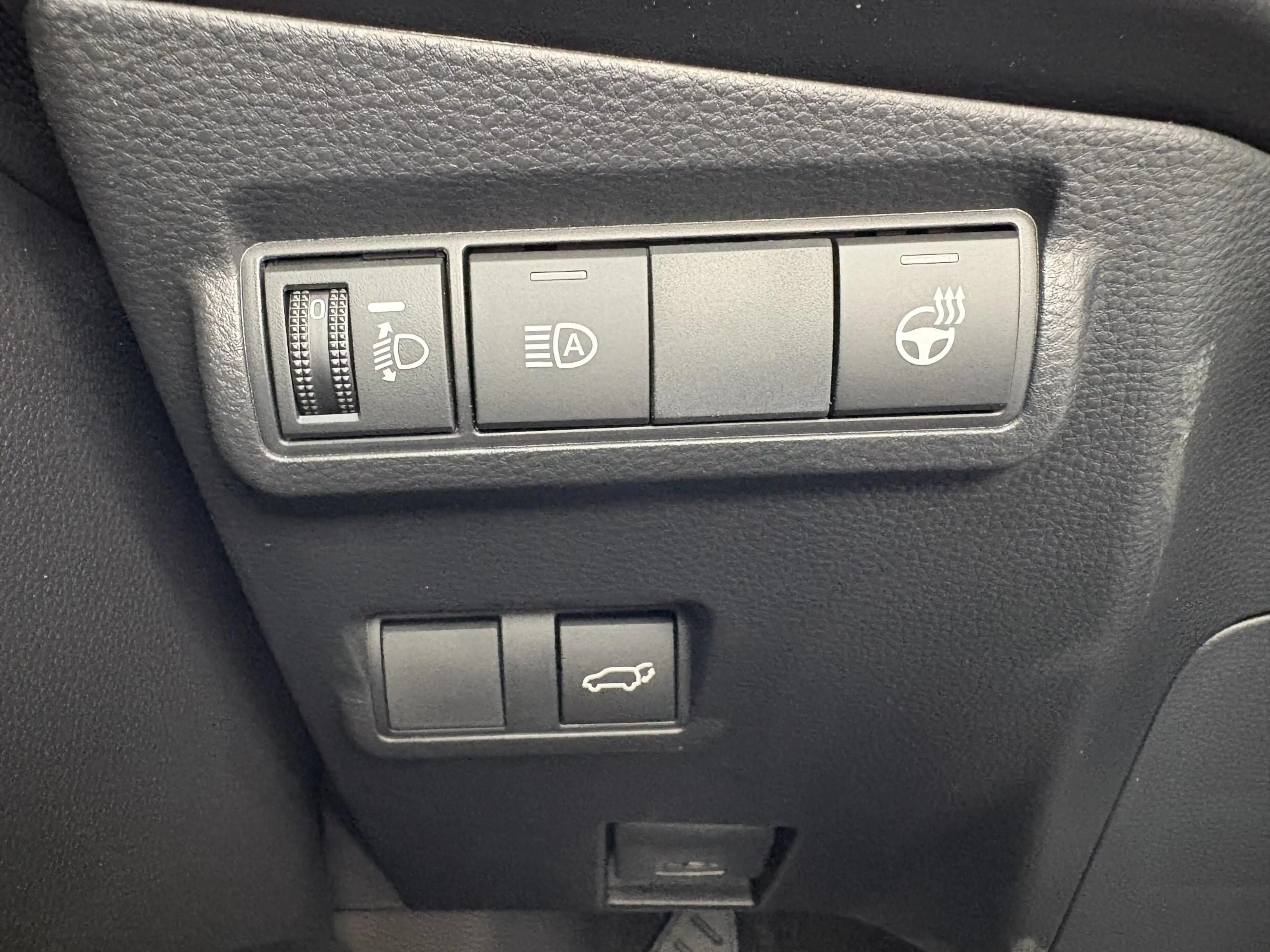 Toyota Corolla Cross Hybrid 140 Dynamic STOEL/STUURVERW 18'' LM-VELGEN — photo 31