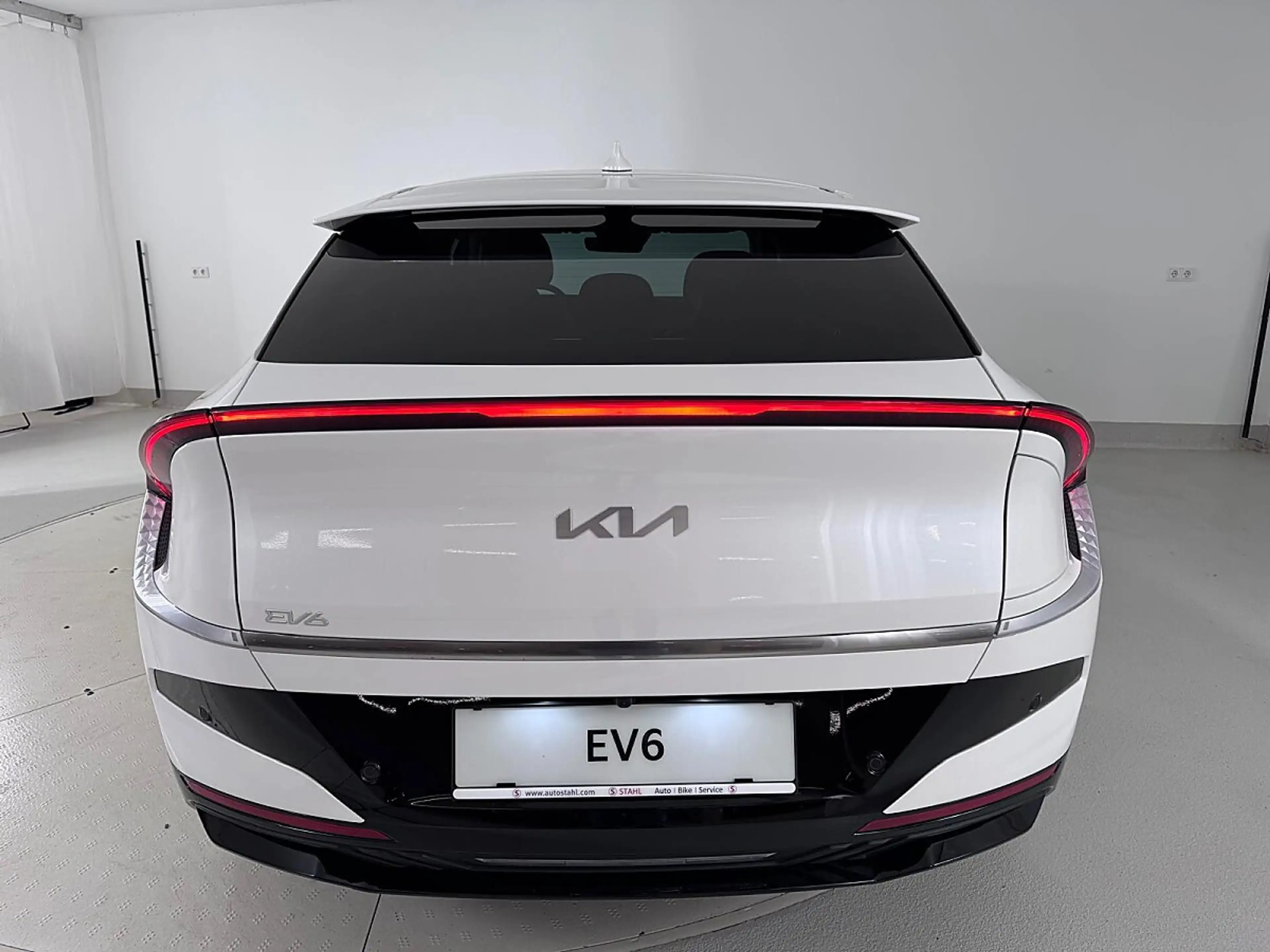 Kia EV6 /AIR/PLUS/84,0KWH/AT/AWD/326/MY26|Auto Stahl W22 — photo 7