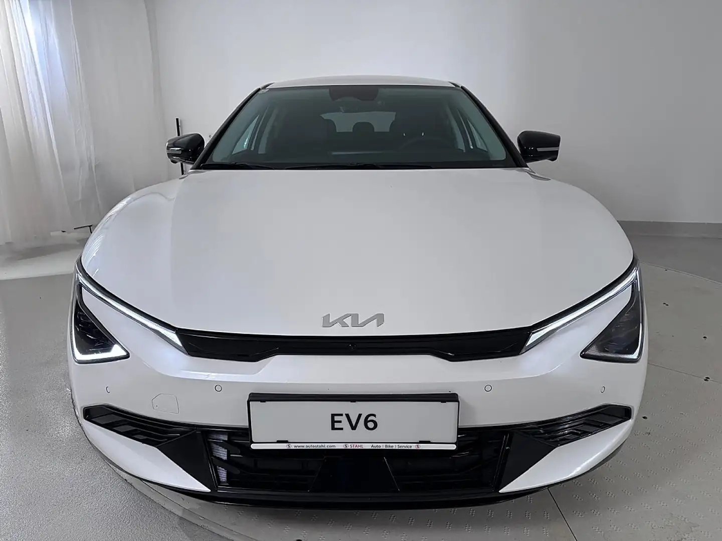 Kia EV6 /AIR/PLUS/84,0KWH/AT/AWD/326/MY26|Auto Stahl W22 Weiß - 2