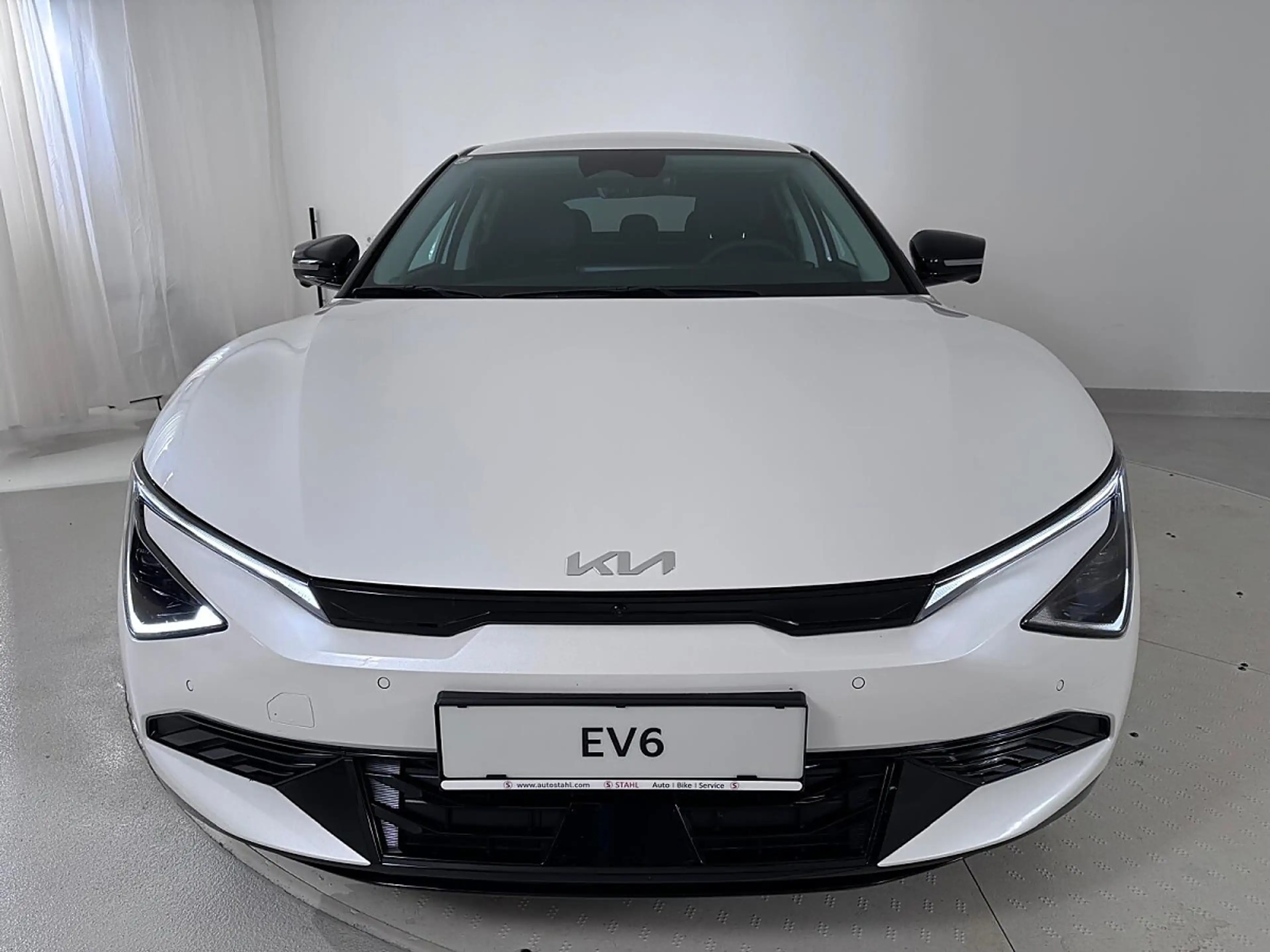 Kia EV6 /AIR/PLUS/84,0KWH/AT/AWD/326/MY26|Auto Stahl W22 — photo 2
