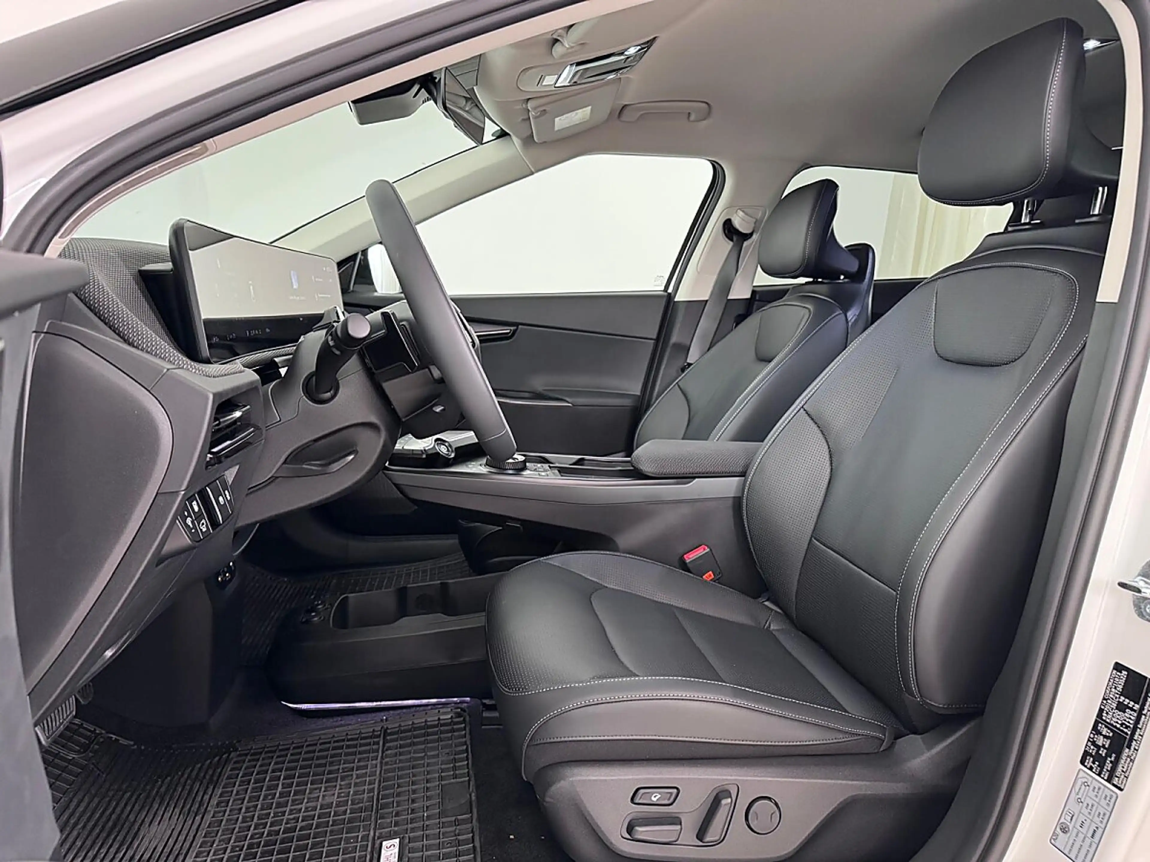 Kia EV6 /AIR/PLUS/84,0KWH/AT/AWD/326/MY26|Auto Stahl W22 — photo 13