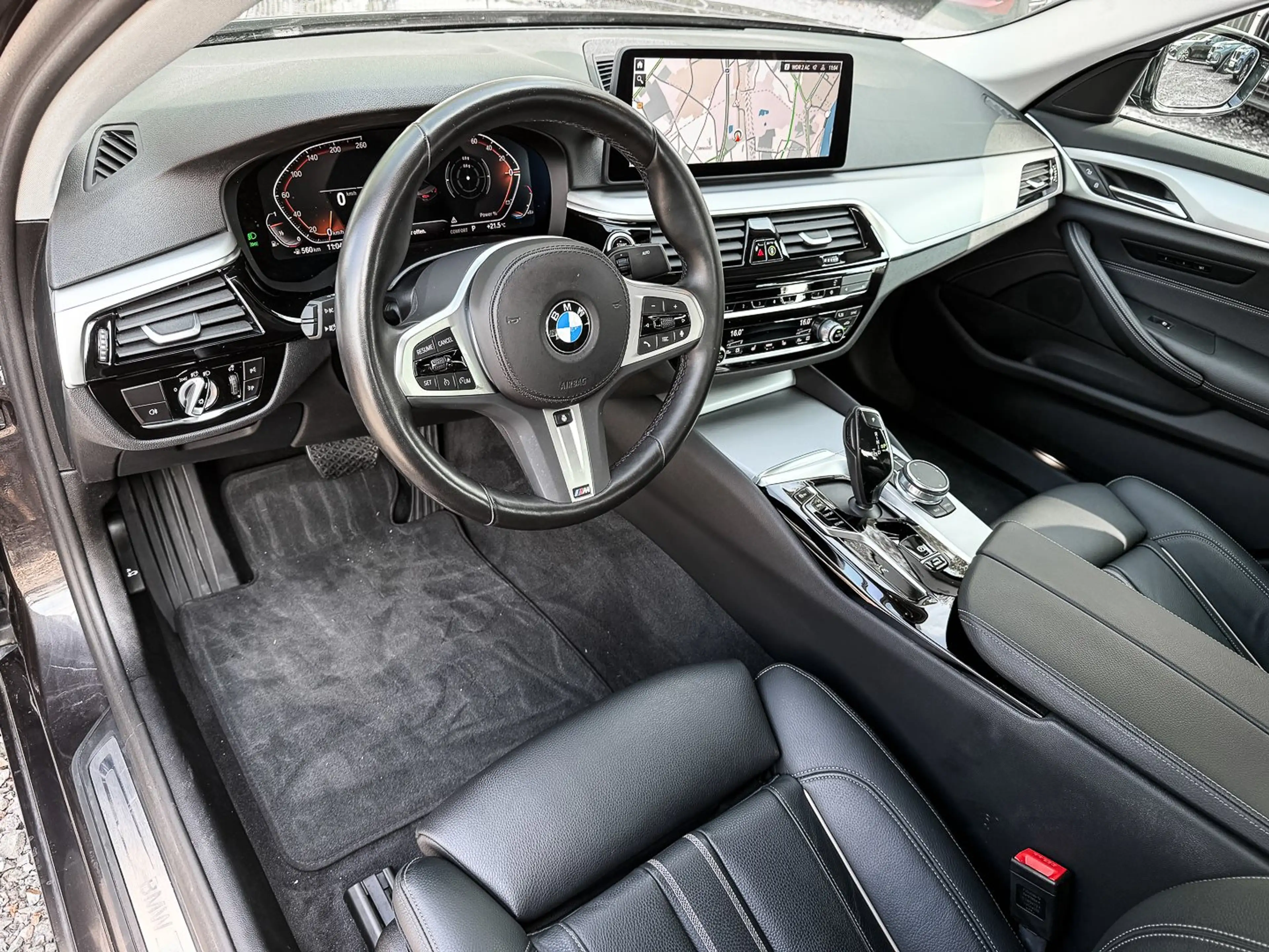 BMW 540 i xDrive Limousine RFK NAVI Standh. LED DAB — photo 8